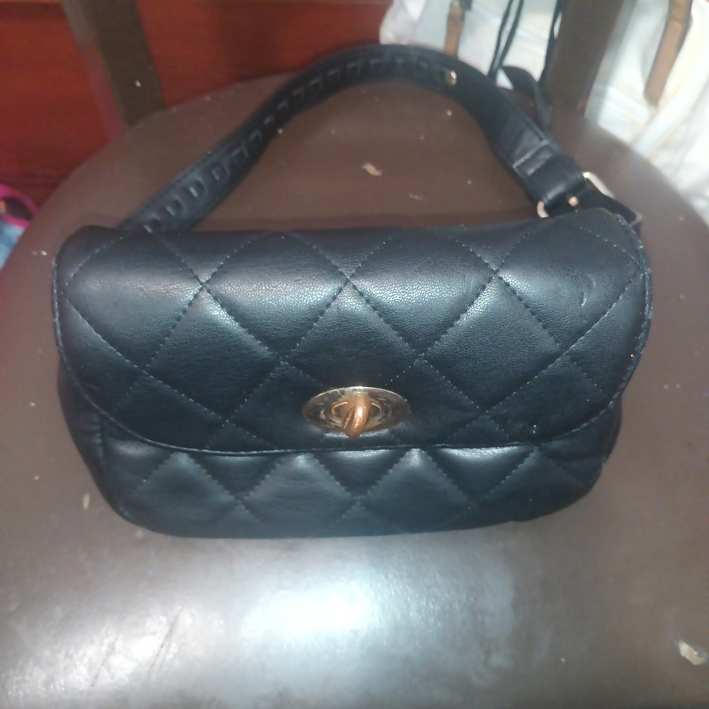Forever 21 Black Quilted Crossbody with Gold Turn-Lock